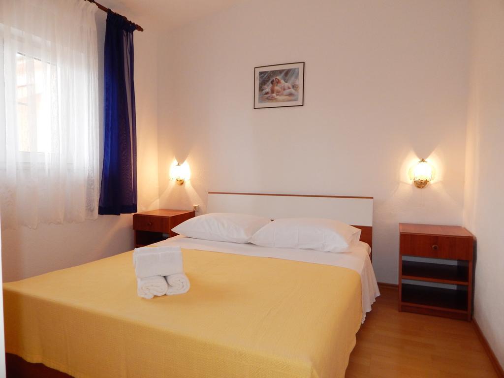 Apartments Nedjeljka Ražanj Rum bild